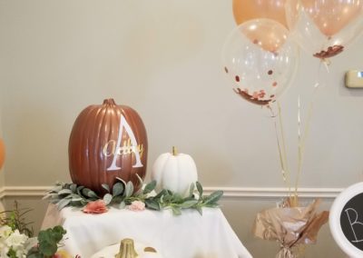 Pumpkin and balloons table setting