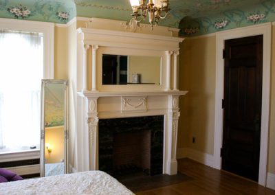 Oaks Manor bedroom suite