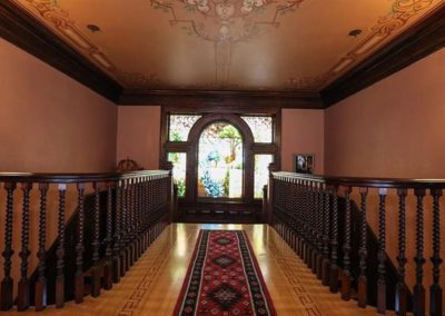 Oaks Manor upstairs hallway