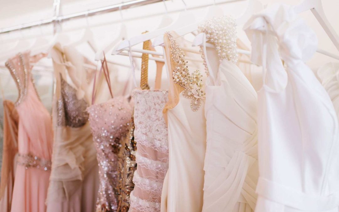 How to Choose Dresses Your Bridesmaids Will Love