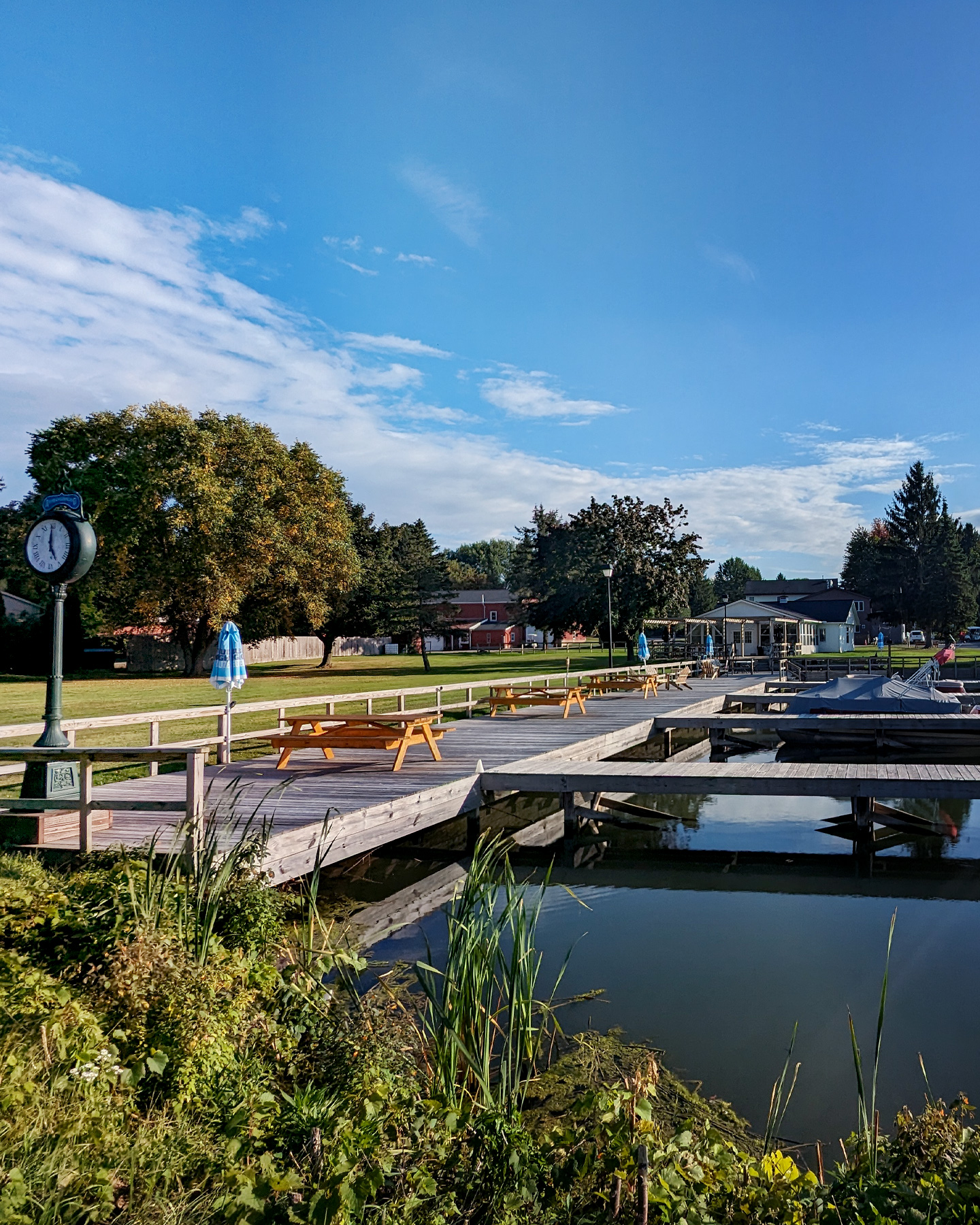 AH-marina-erie-canal guest lodging at Oaks Manor in Churchville NY