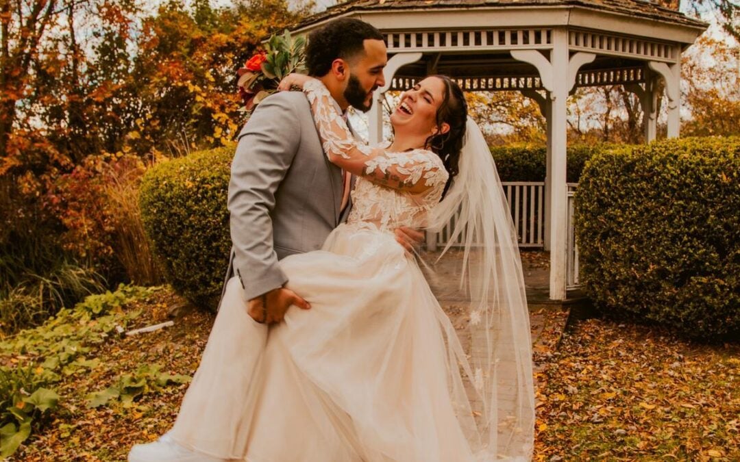 5 Ideas for Outdoor Fall Wedding Color Palettes